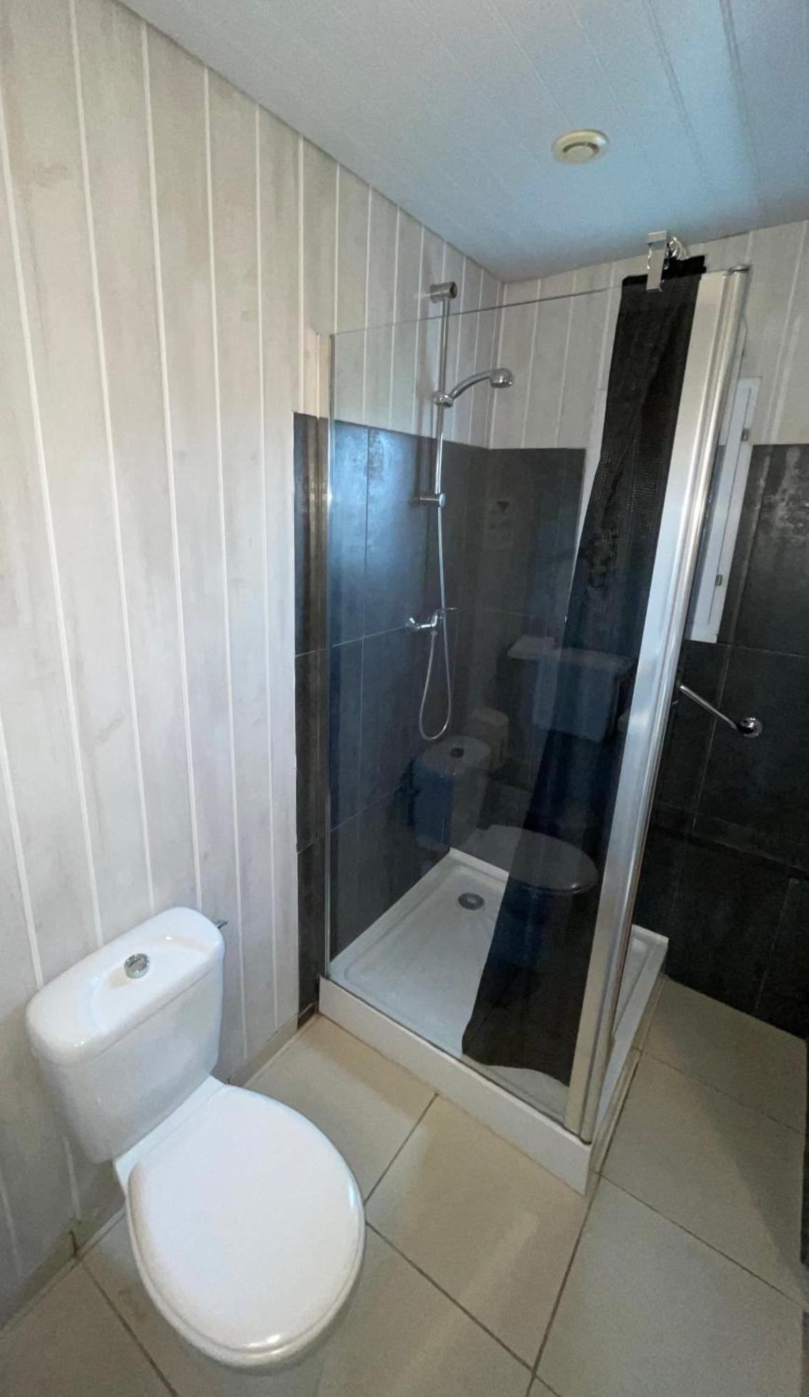 Hotel Auberge Des Charmilles Sainte-Soulle Стая снимка